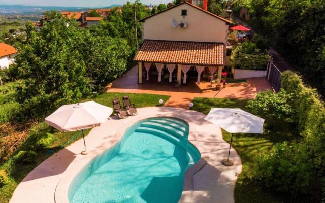 Pool House Ancka