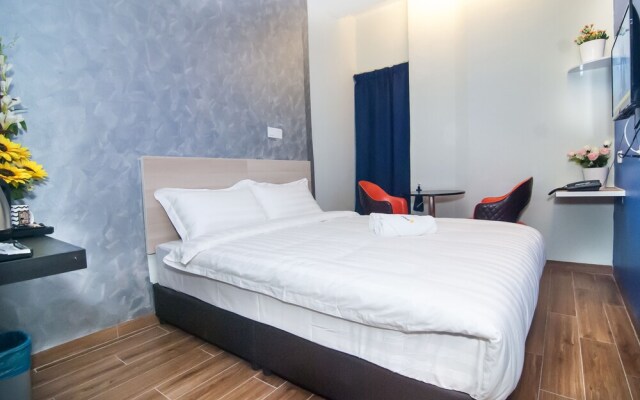 Good 9 Hotel