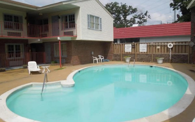 Capt. John Smith Inn