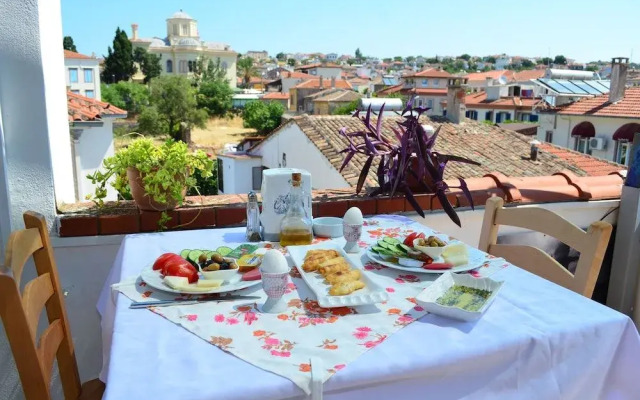 Cunda Atlas Otel