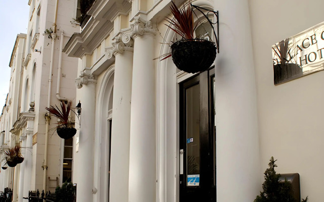 Palace Court Hotel