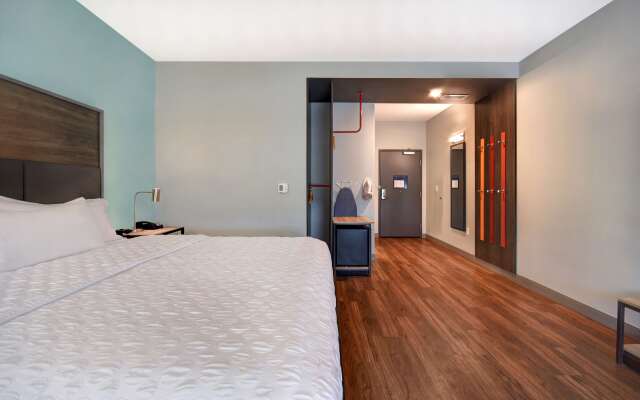 Tru by Hilton Auburn