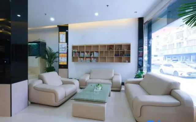 Longgang Hongmao Film Hotel