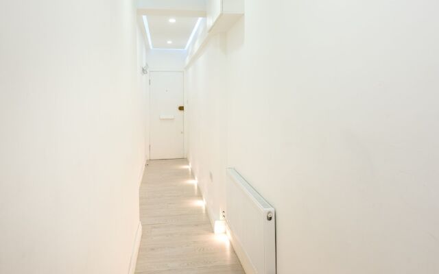 3 Beds, Opposite Museums, Harrods, Hyde Park