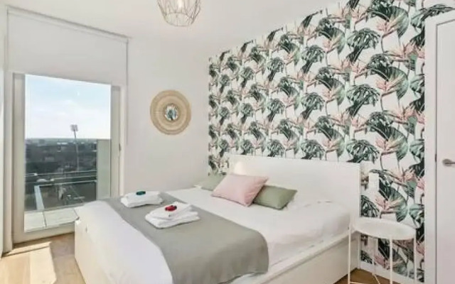 New Apartment Near the Beach With Stunning Seaview