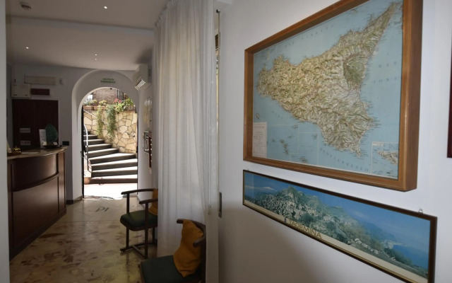 Hotel Condor