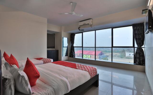 Siddhi Vinayak Rooms By OYO Rooms
