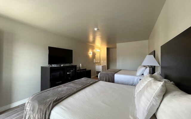 Four Sevens Motel
