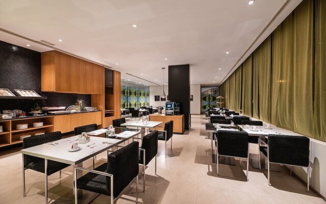 Ac Hotel Zizur Mayor By Marriott