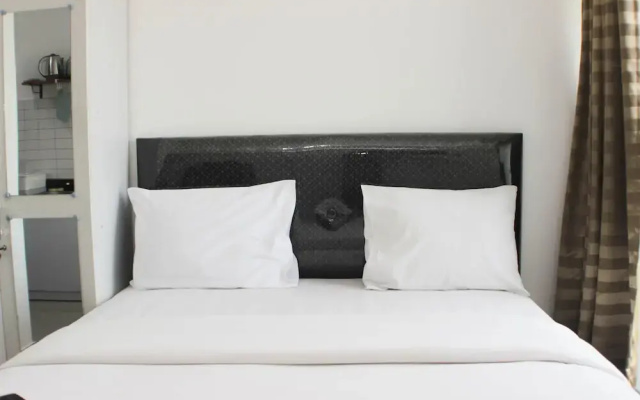 Fancy And Nice Studio Apartment At Sayana Bekasi