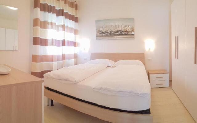 Casa Palanca Lake view apartment by Gardadomusmea