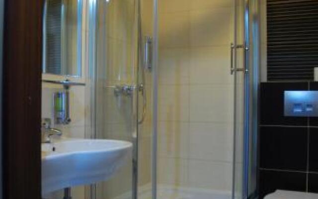 Hotel DYMINY