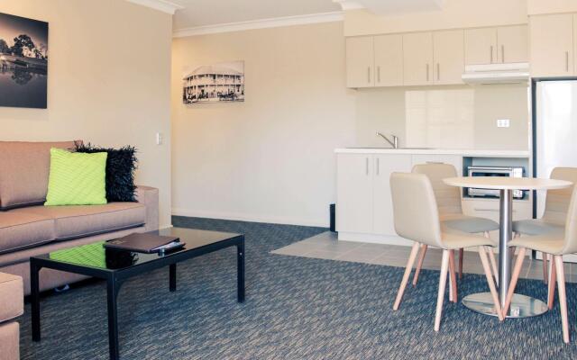 Mercure Orange