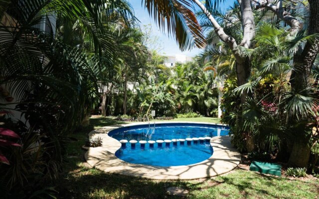 Encantador departamento con vista a la alberca