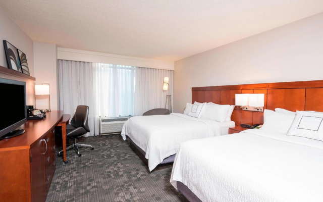 Courtyard Louisville Downtown