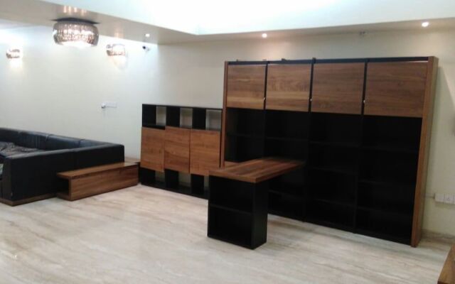 Kalpatharuvu Service Apartments