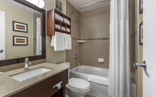 Comfort Inn Airport West