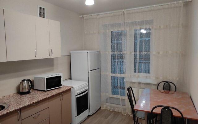 Апартаменты на проезде Созидателей, 13