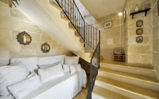 Tal-barun Farmhouse