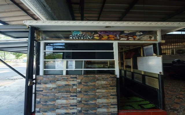 OYO 93132 Modom Homestay