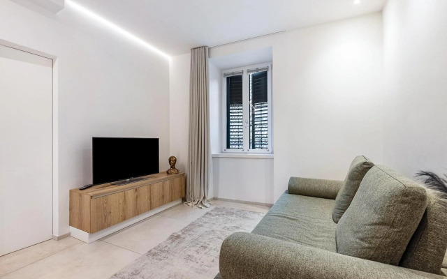 App 5 Palazzo Cavour