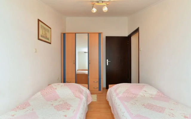 Apartment 1803