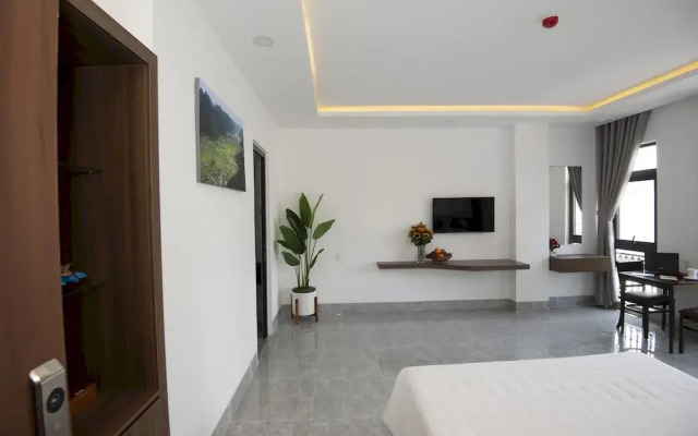 OYO 1180 Huy Ngoc Hotel