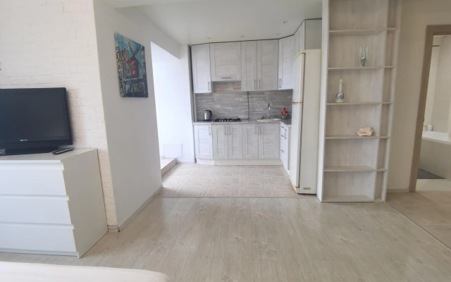 ZNS Rent (ZNS Rent) on 49 Lunacharsky Street