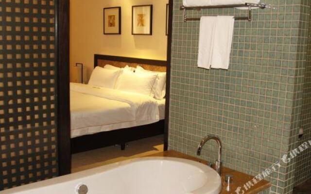 Yunmeng Hotel