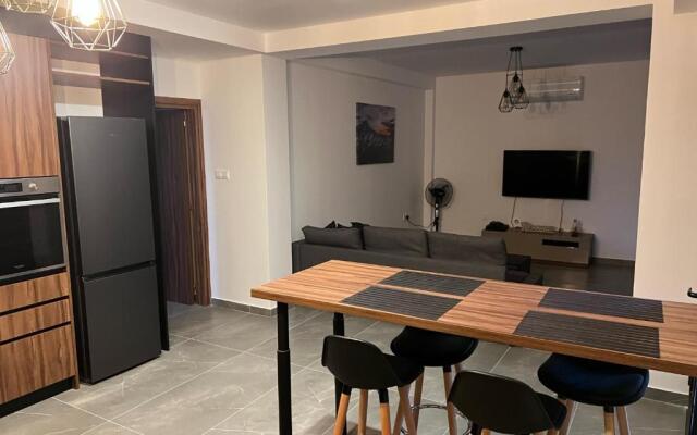 Maria's Apartments 1