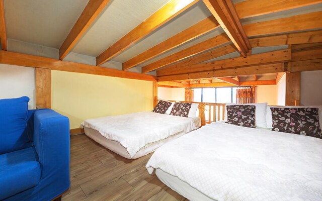 Yangyang Santa Hill Pension