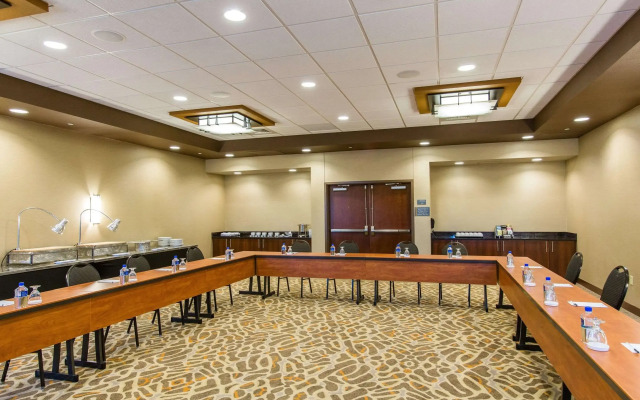 Cambria Hotel Plano Frisco