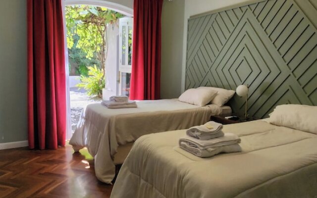 El Cerquero, Guest House