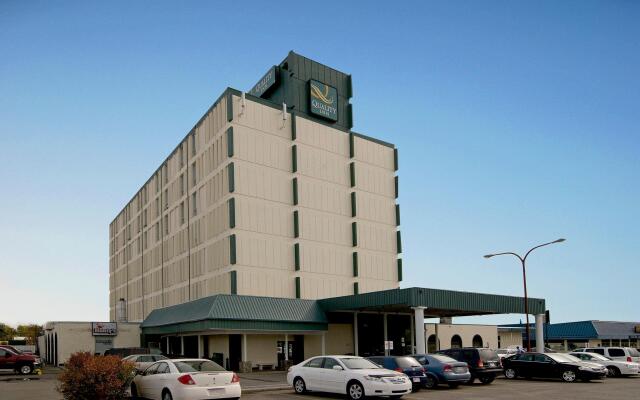 Quality Hotel Calgary Airport & Conference Centre