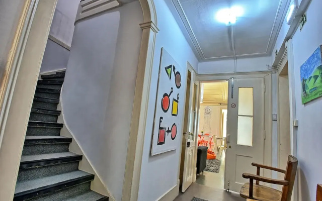 Bairro Alto Palace  Apartment for Large Groups