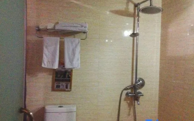 Xuancheng Tie Shang Hotel