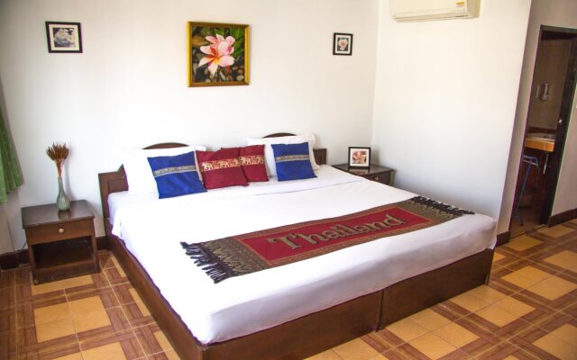 Sanuk Sabai Inn