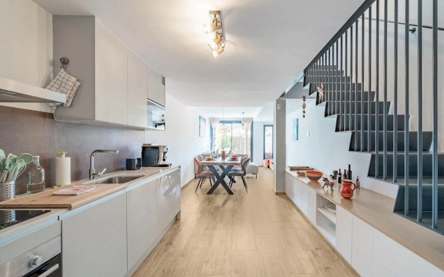 Villajoyosa Home With Shared Pool