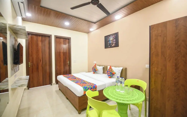 Fabhotel White House Tilak Nagar
