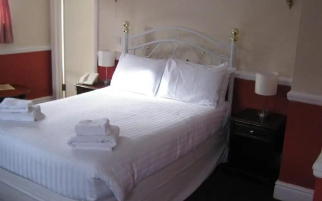 Rose & Crown Hotel