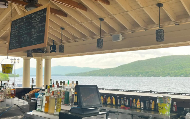 The Georgian Lakeside Resort