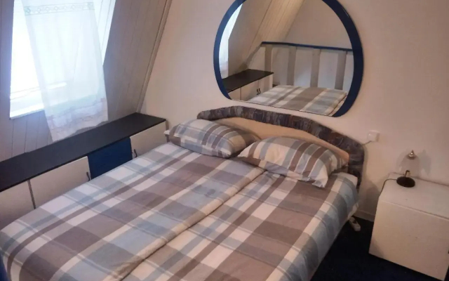 Beti Blu, Kaninska vas