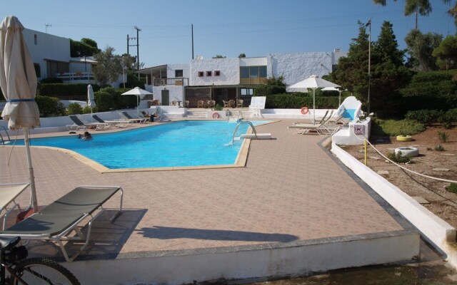 White Sun maisonette overlooking the sea