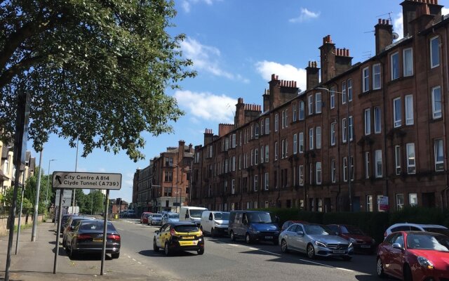 Great Location 2 Bedroom Scotstoun Flat