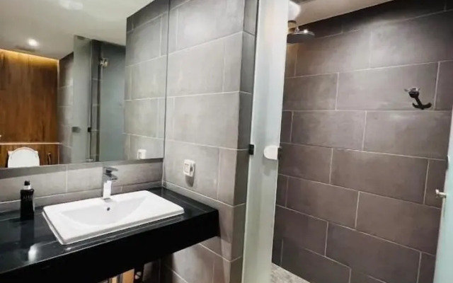Woodstory Boutique Hotel