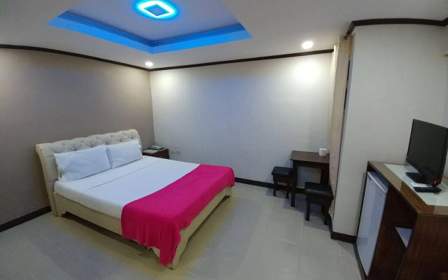 OYO 700 Pj Inn Hotel