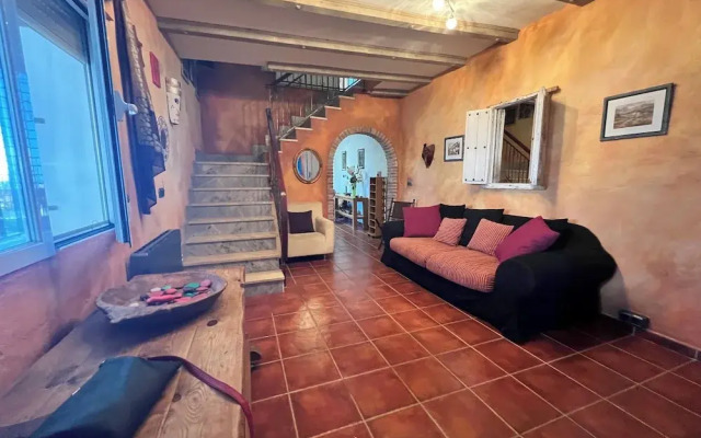 Cd-2102 · Three Bedroom Townhouse