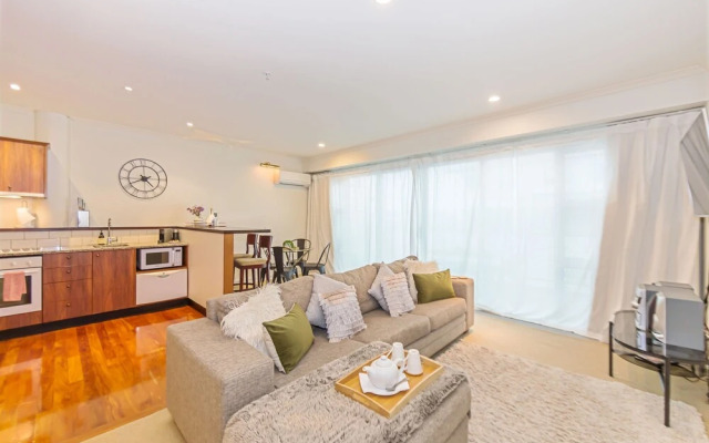 Princes Wharf - Charming 1BR Apartment