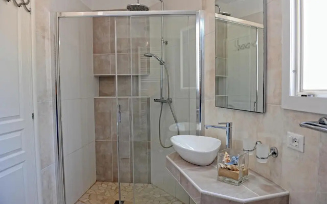 Luxury Apartment In Villa Vanissia