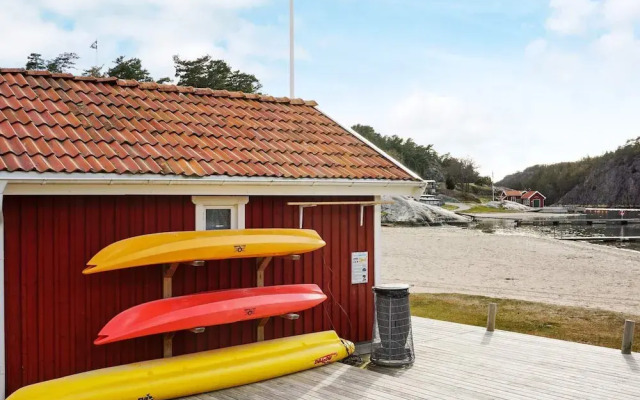 5 Person Holiday Home in Stromstad